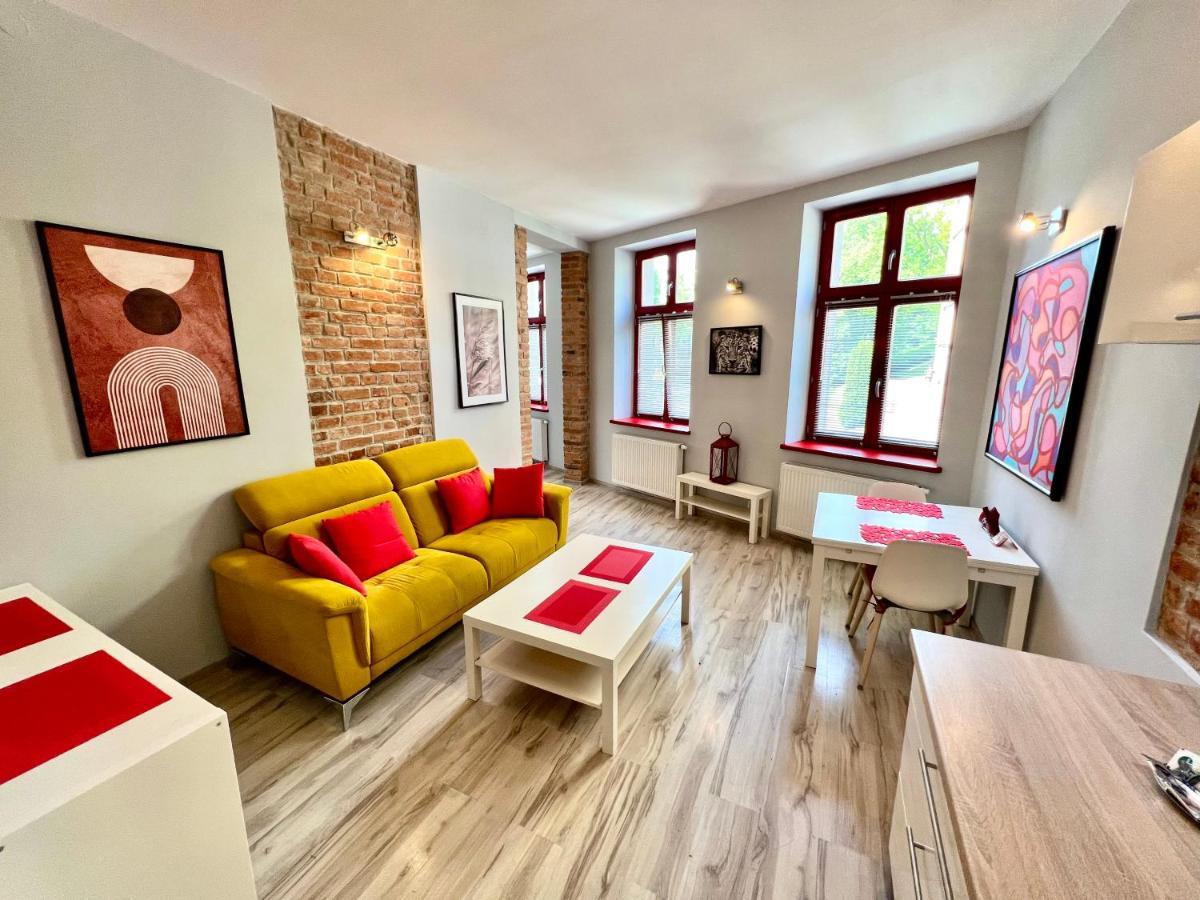 Red&Yellow Apartments Centrum Olsztyn  Ngoại thất bức ảnh